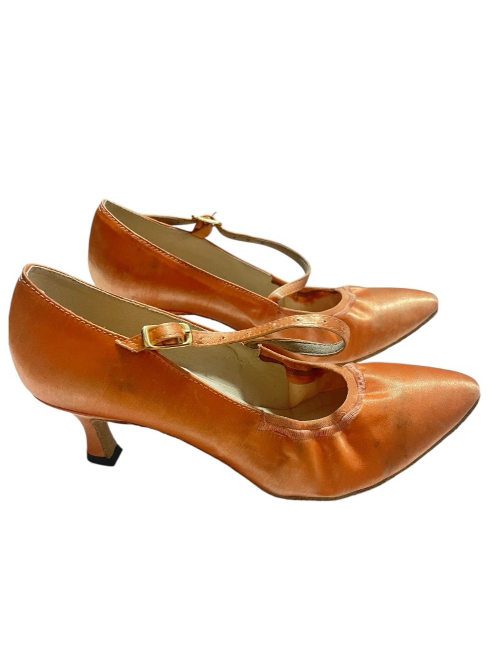Ballroom Dance Latino kitten heel shoes 6.5. New with discoloration.